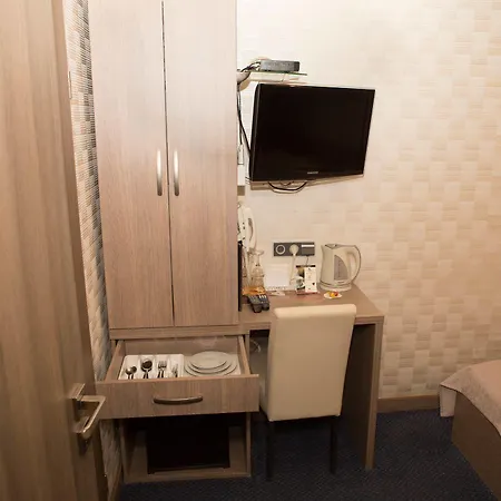 Elegant Otel