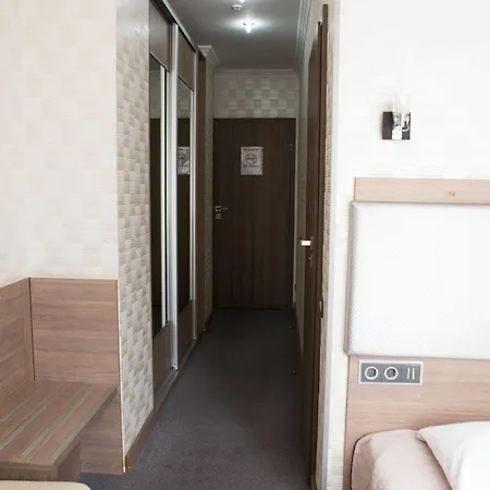 Elegant Отель 3*